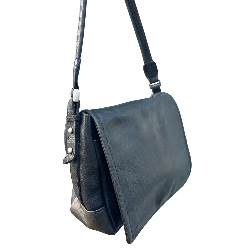 Vintage 1990s Nine‎ West Black Leather Crossbody Bag Flap Shoulder Bag Purse